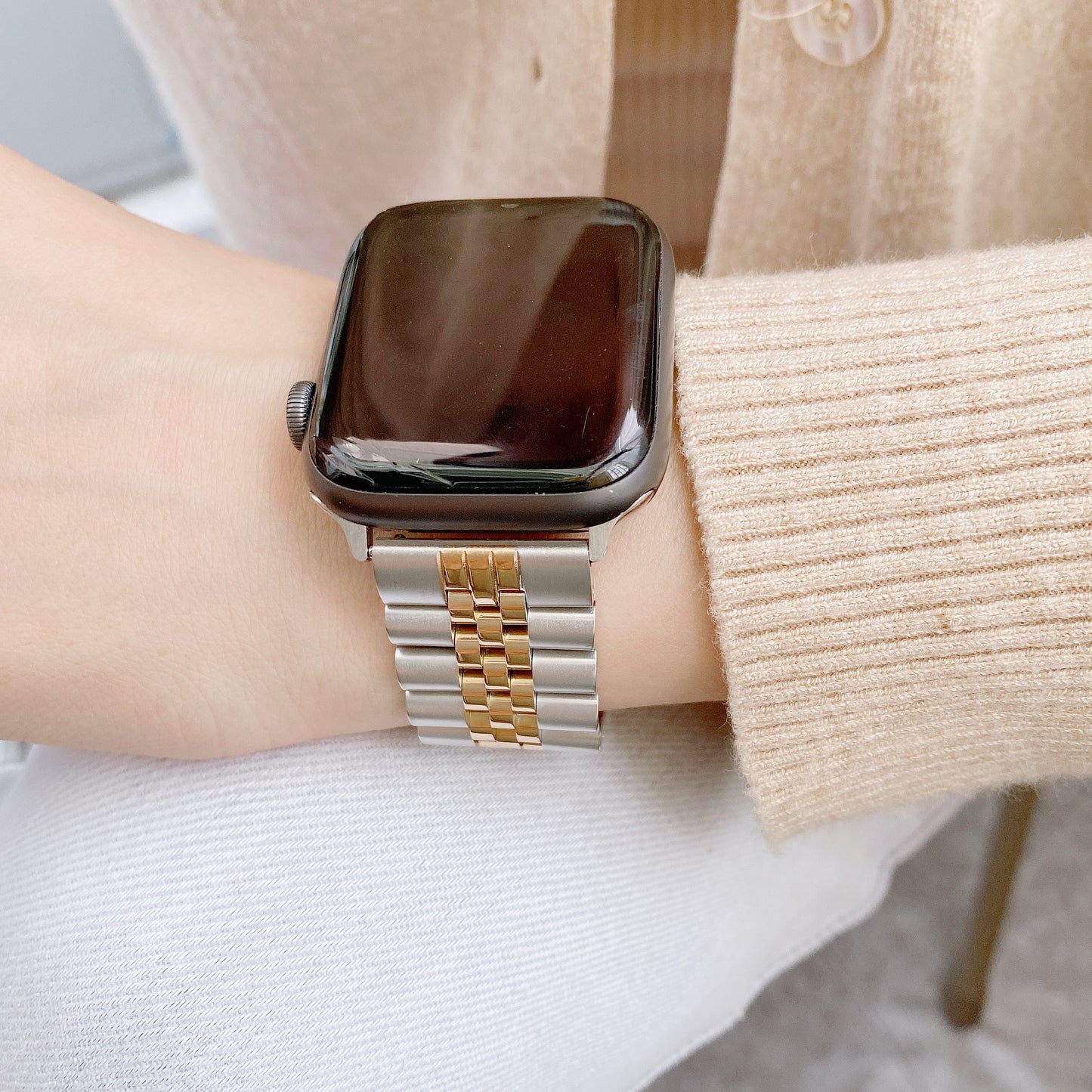 Valente Rado Heavy Metal 38mm/40mm/41mm Strap Compatible with Apple Watch Series 4,5,SE,6,7,8