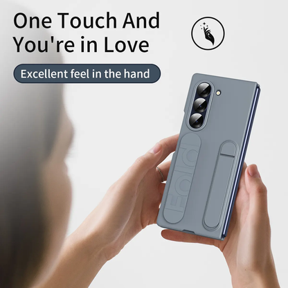 Valente Protective Cover Galaxy Fold 6 with Slide-Out Wrist Strap & Integrated Stand