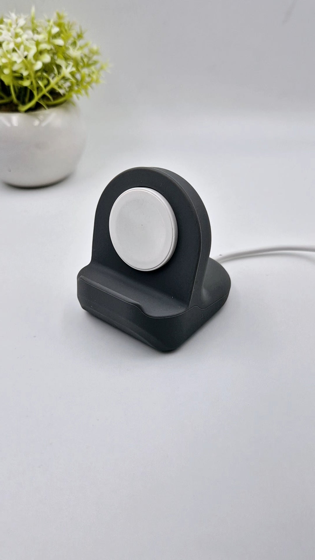 Valente Silicone Watch Charger Stand for Apple Watches(38/40/41/42/44/45/49mm)