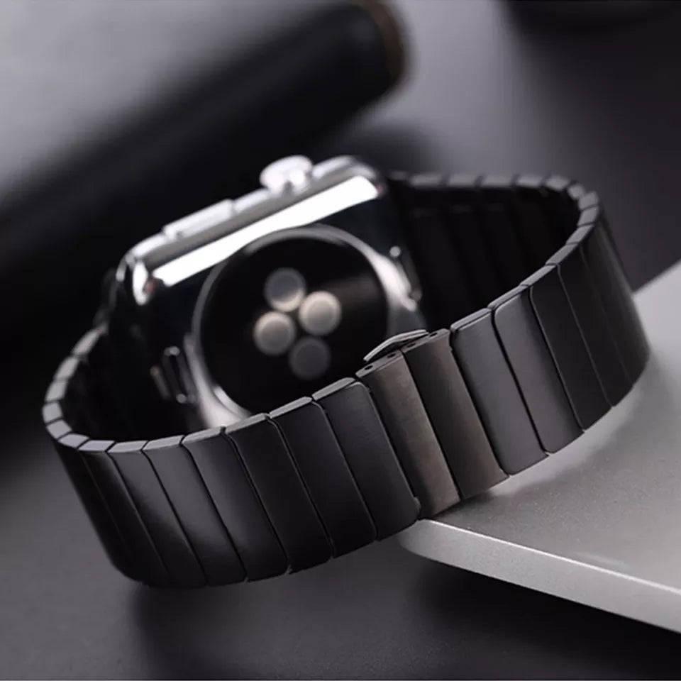 Valente Heavy Metal 42mm/44mm/45mm Strap Compatible with Apple Watch Series 8,7,6,5,SE, Ultra